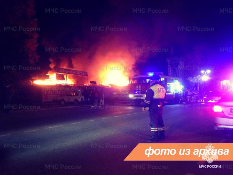 Пожарно-спасательные подразделения Ленинградской области ликвидировали пожар в Волховском районе