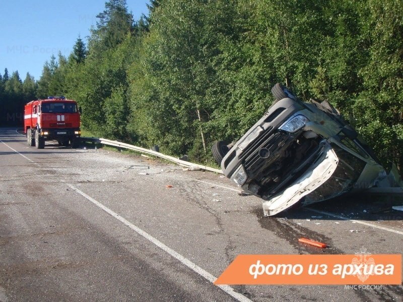 Спасатели Ленинградской области приняли участие в ликвидации последствий ДТП в г. Волхов